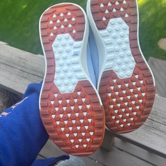 Vans - Picture 5 of 8